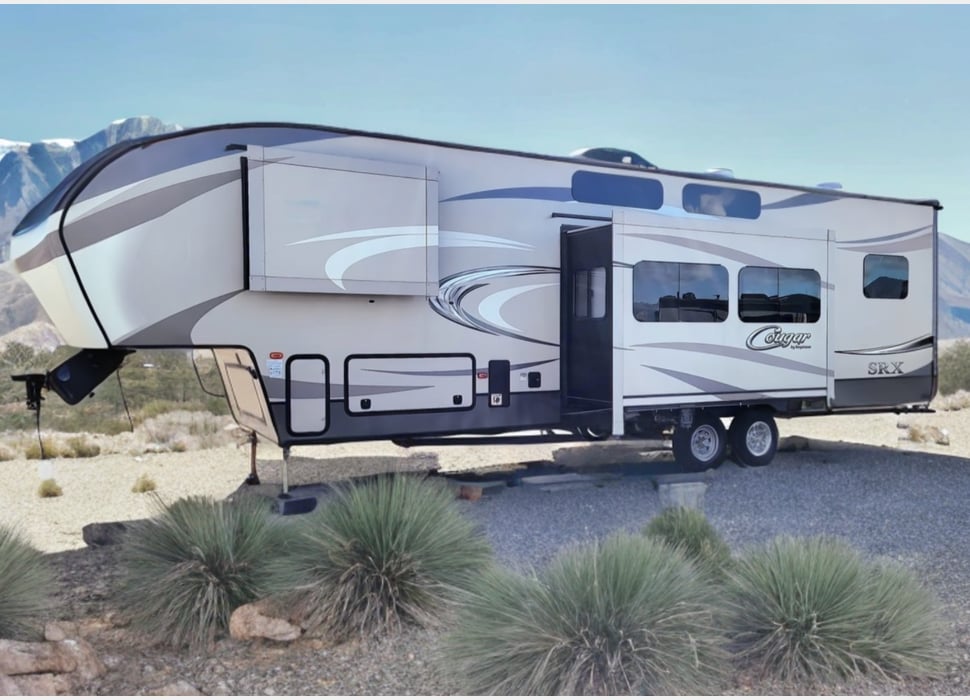 Fifth Wheel rentals in Apache Junction
