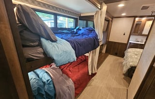 2022 Entegra Coach Vision XL 36A (Bunkhouse Model)