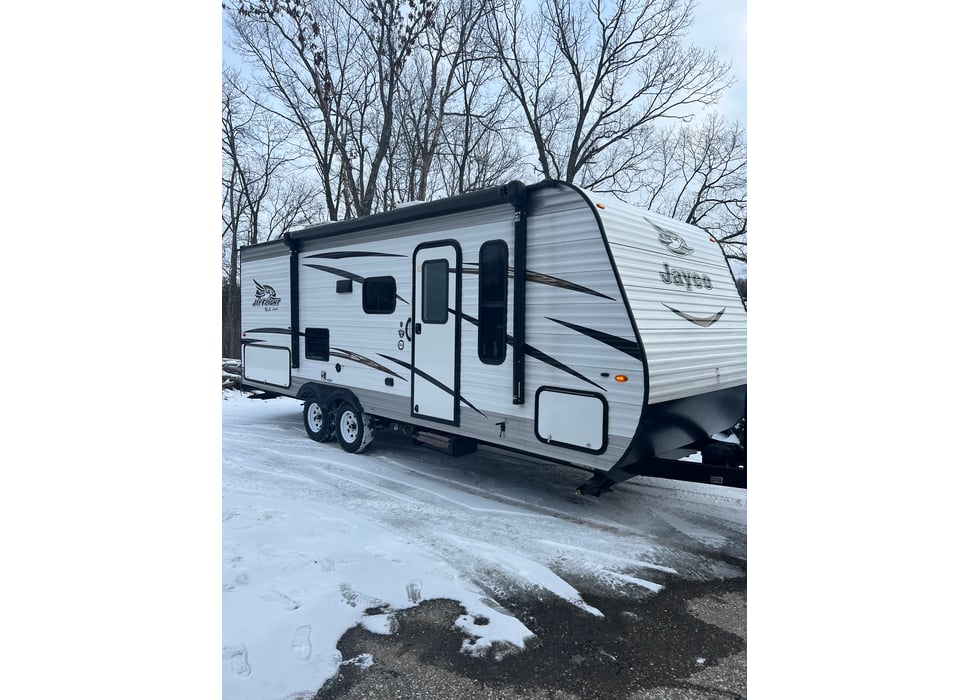 Travel Trailer rentals in Manorville