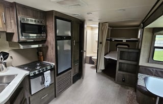 2017 Dutchmen RV Kodiak Ultimate 295TBHS