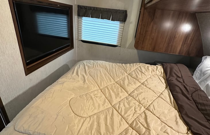 TV rotates to face the private master