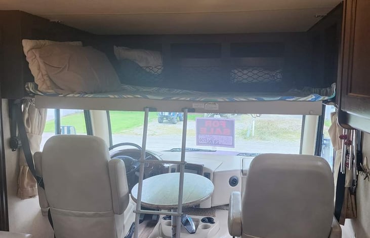 King Bunk MAXIMUM WEIGHT IS 250 LBS.

RV will NOT move if this is not in the upright position.  It's a safety measure installed from THOR.