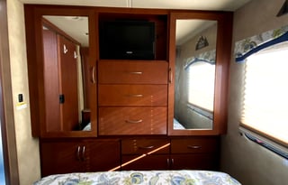 2011 Four Winds RV Chateau Citation 29BG