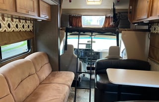 2018 Coachmen Leprechaun