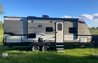 Perfect Size Aspen Trail- Sleeps 8!