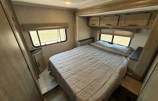 2021 Coachmen RV Freelander 26DS Ford 450