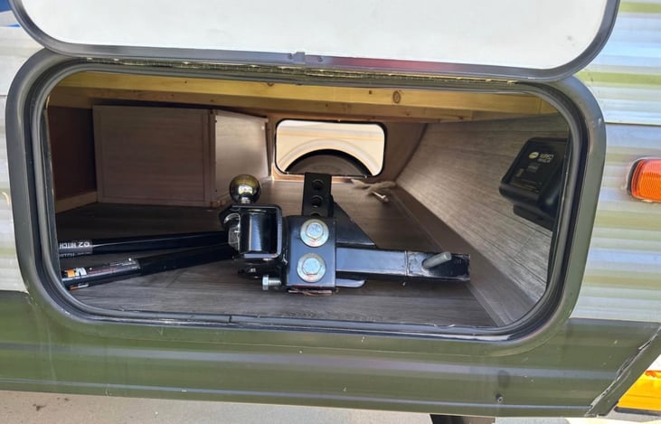 Weight distribution hitch and sway bars. Your safety is our primary concern. We provide camp chairs for adults and kids. You will find them in the roomy outdoor storage.
