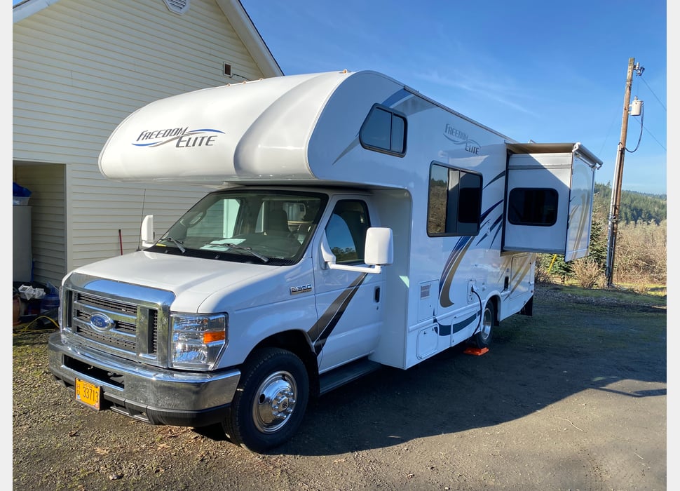 Class C Motor Home rentals in Livermore