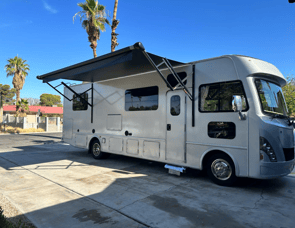 Thor Motor Coach ACE 30.4