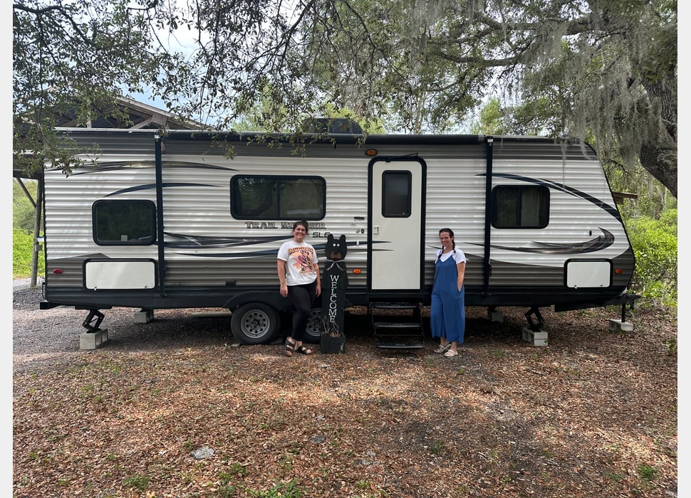 Travel Trailer rentals in Fort White