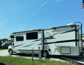 EAST TO WEST Entrada 2900DS