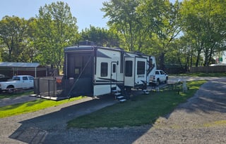 2024 GD Momentum 320G Bunkhouse/toyhauler patio!