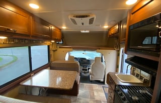 2016 Thor Motor Coach Chateau 22E