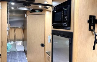 Airstream Flying Cloud 23D