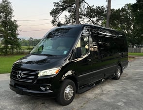 Mercedes Benz Ultimate Toys Entertainer