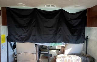 Adventure-Ready Bunkhouse RV – Sleeps 8