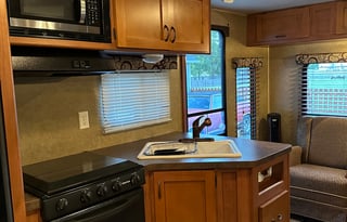 Great Family Getaway w/ Slide-Out.