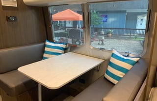 Wahoo! 2021 Airstream RV Caravel 20FB
