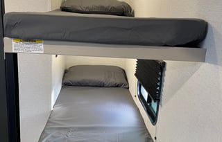 Sleeps 6 | Lightweight | Camping or Temporary Stay