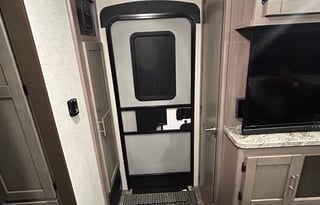 Couples Pet Friendly Cozy Camper