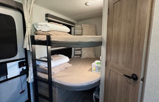 2023 Grand Design Imagine 2800BH