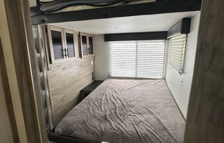 2021 Artic Wolf 3770 Suite-Condo on Wheels