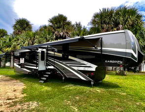 Forest River RV Cardinal Luxury 390FBX