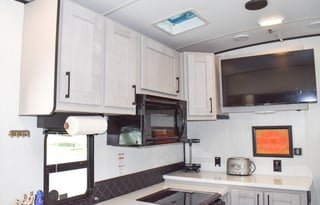 Haul Your Toys in Style–Luxury Toy Hauler for Rent