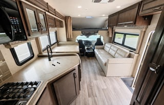 2020 Thor Four Winds 31E Family Bunkhouse RV