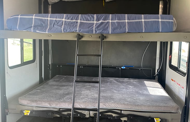 Power bunk beds both queen size