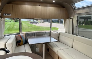 "Sky Glider" Airstream Flying Cloud 25FB