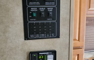 2008 Winnebago Vista 33T