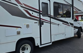 2023 Coachmen RV Freelander 26DS