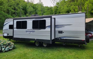 MoJo's 2019 Summerland Sleeps 10