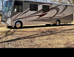 Newmar Canyon Star 3810