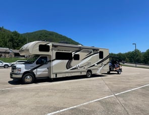 Thor Motor Coach Four Winds 31Y