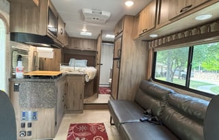 2018 Coachman Freelander Micro. Fully loaded!