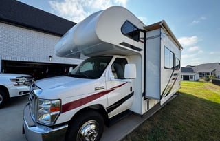 The Southern Traveler, sleeps 6, adventure ready!