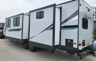 2021 CrossRoads RV Volante 32SB