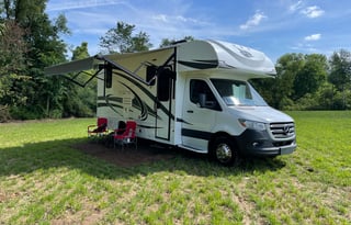 Easy to drive 2021 Jayco Melbourne 24L