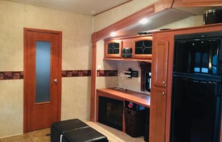 2010 Cedar Creek Silverback