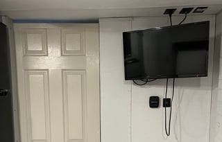 Razzmatazz RV Rental- Pet Friendly