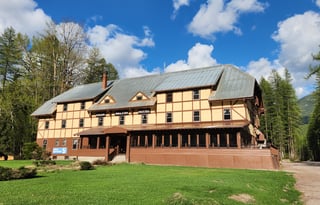 4WD All-Season "Jane" UNLIMITED MILES + Starlink