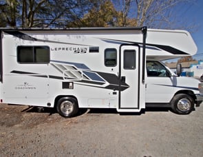 Coachmen RV Leprechaun 210QSS Ford 350