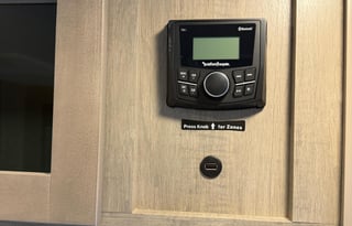 HONEST RVS – TOY Sleeps 5 (Compact)
