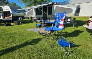 Like new Popup camper with A/C