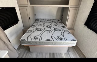 2025 Viking 25QBH