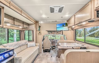 27:*NEW* 2022 Thor LUXURY KING Bed, 8Sleeper,Solar