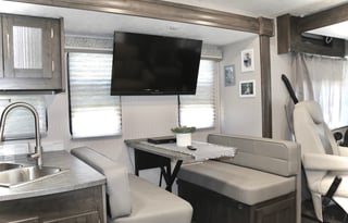 2022 Coachmen RV Pursuit