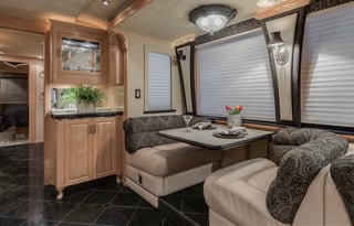 Prevost Monaco Royale